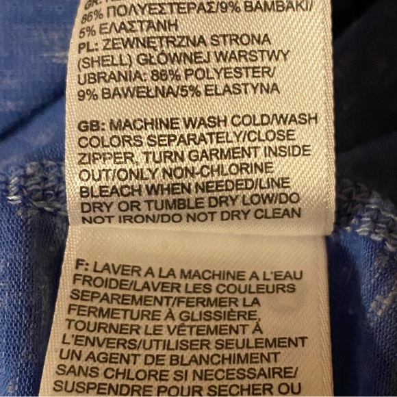 ⭐️ The North Face Women’s Short Sleeve Top - Picture 7 of 8